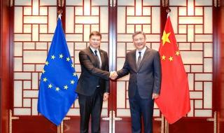 神秘访客的三个结局